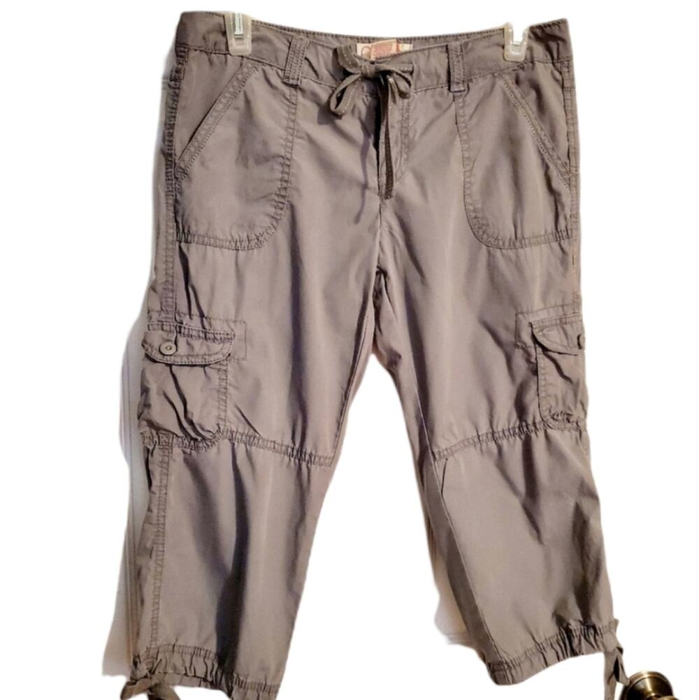 OP Cargo capri pants Pockets Slate gray Junior size 5 Misses size 4
